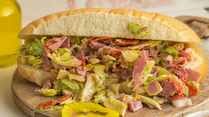 The-Viral-Chopped-Italian-Sandwich-Recipe-A-Flavor-Explosion.webp